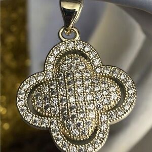 Dazzling 14k Gold Electroplated Cz Stones Paved Clover Design Pendant